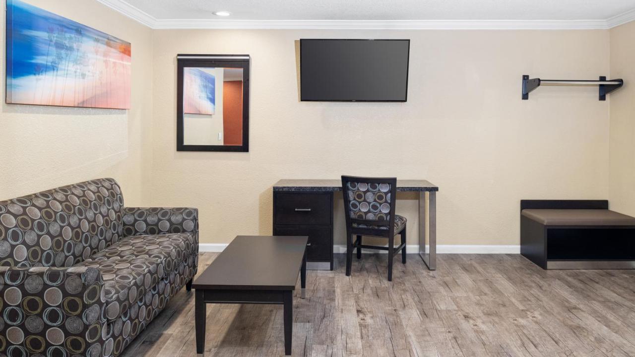 Scandia Motel Carlsbad Zewnętrze zdjęcie