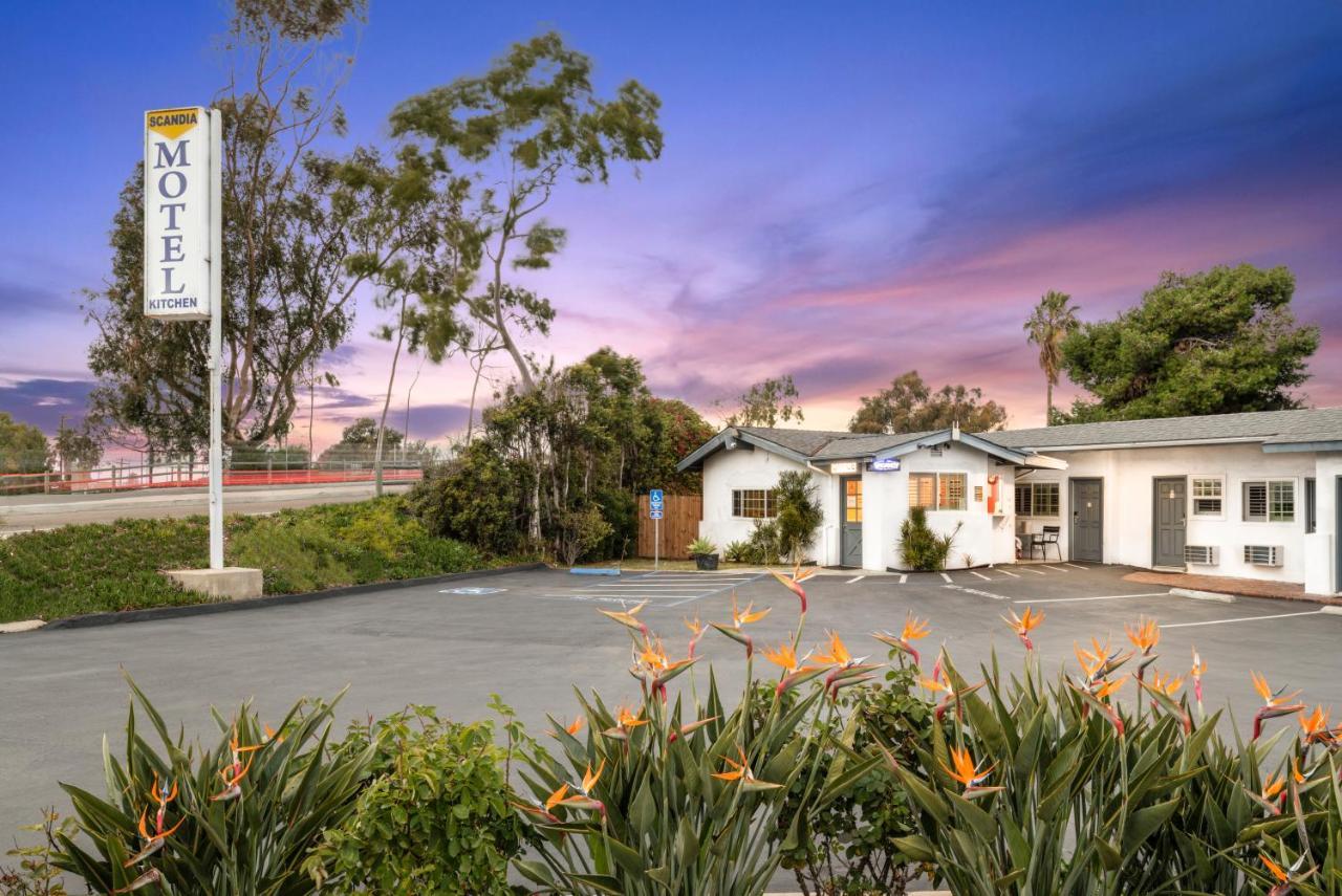 Scandia Motel Carlsbad Zewnętrze zdjęcie