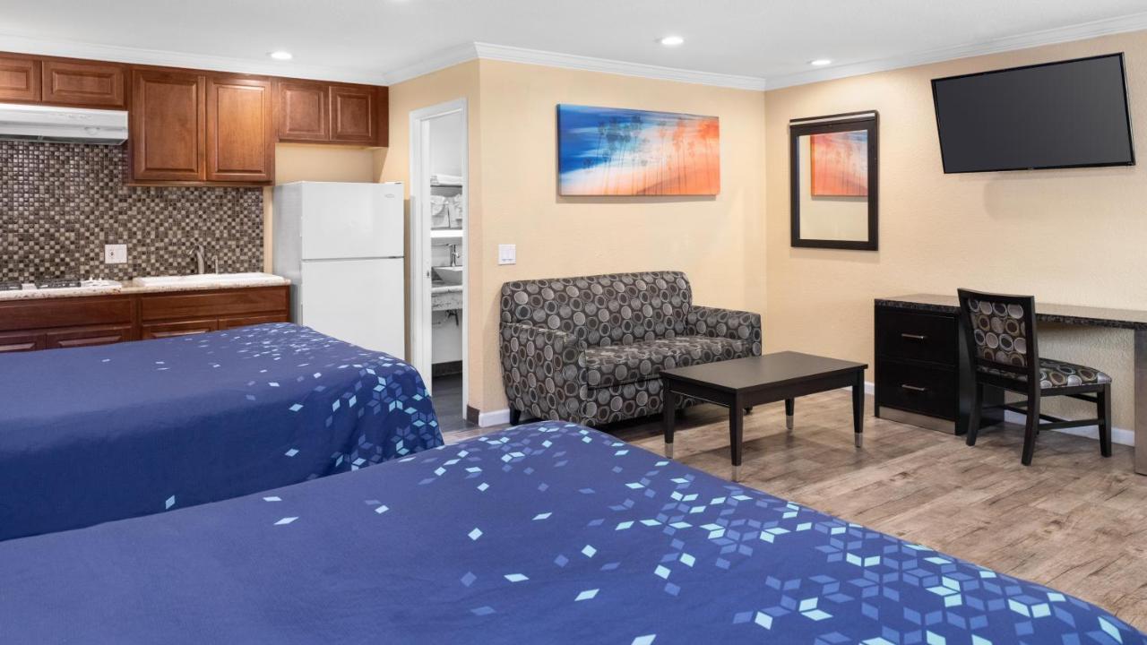 Scandia Motel Carlsbad Zewnętrze zdjęcie