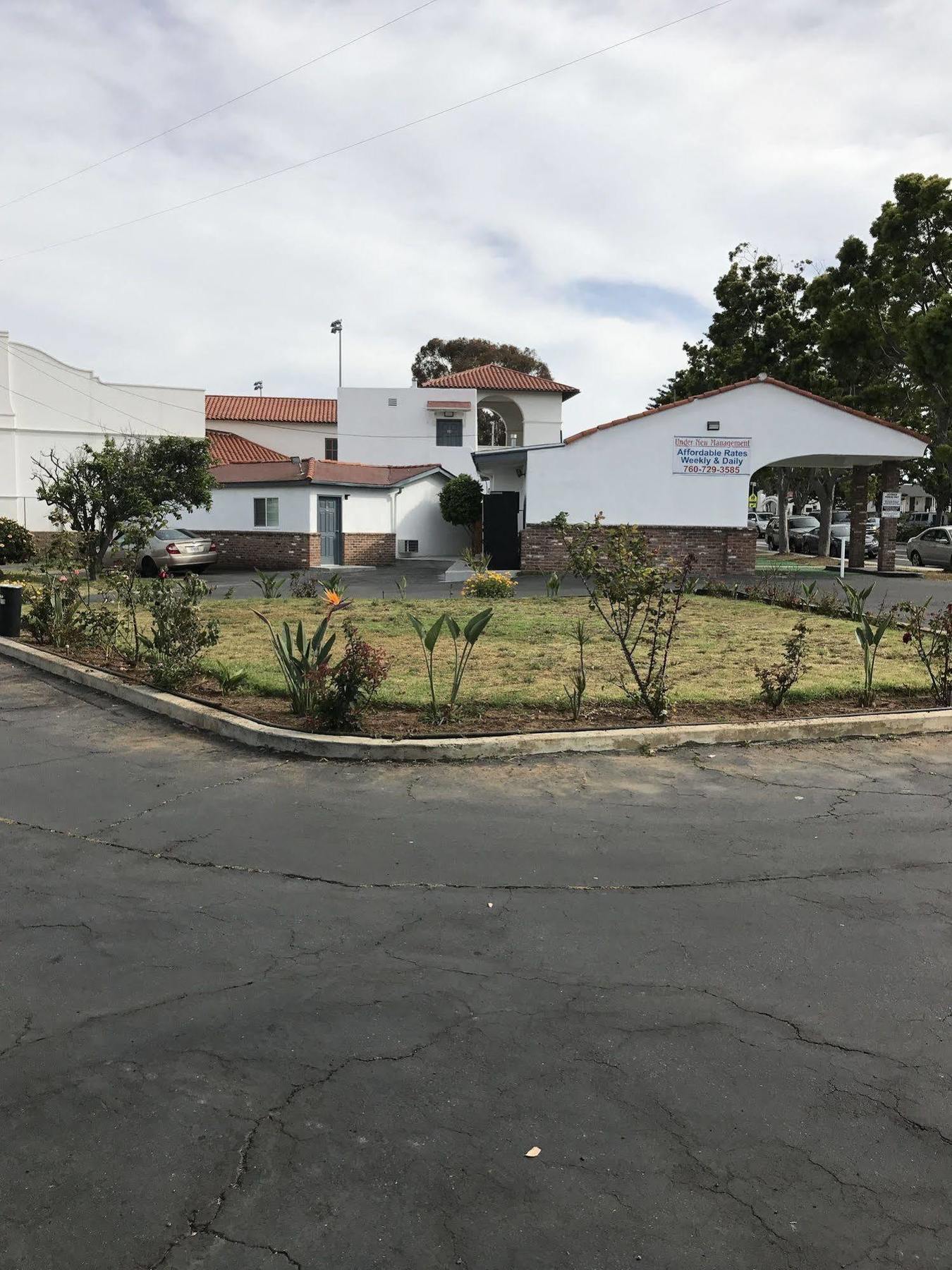 Scandia Motel Carlsbad Zewnętrze zdjęcie